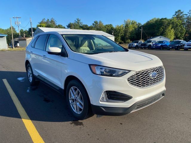 Used 2024 Ford Edge SEL w/ Convenience Package AWD/4WD image 7