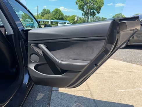 Used 2023 Tesla Model 3 Standard Range RWD image 19