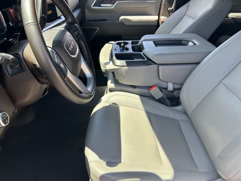 Used 2025 GMC Sierra 1500 SLT RWD image 14