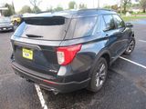 Used 2022 Ford Explorer XLT w/ Equipment Group 202A image 6