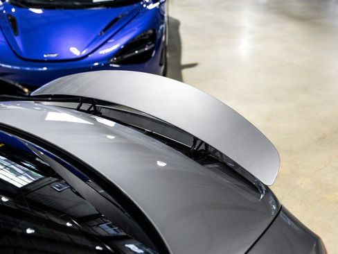 Used 2011 Mercedes-Benz SLS AMG Coupe image 17