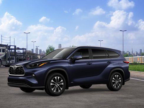 New 2026 Toyota Highlander XLE image 2