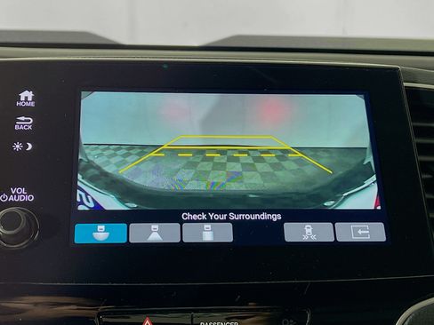 Used 2023 Honda Passport EX-L image 16