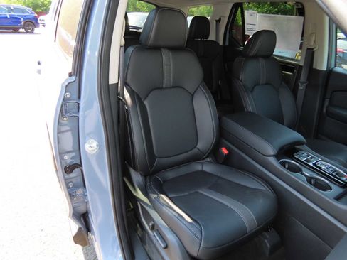 New 2025 Honda Pilot Touring image 17