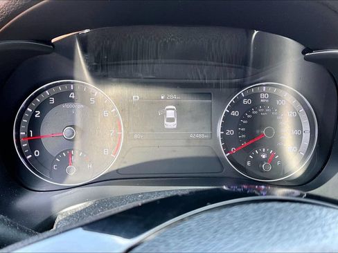 Used 2024 Kia Forte LXS FWD image 15