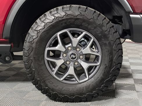 Used 2025 Ford Bronco Badlands AWD/4WD image 27