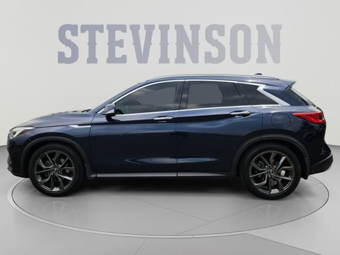 Used 2019 INFINITI QX50 Essential w/ Sensory Package AWD/4WD image 2