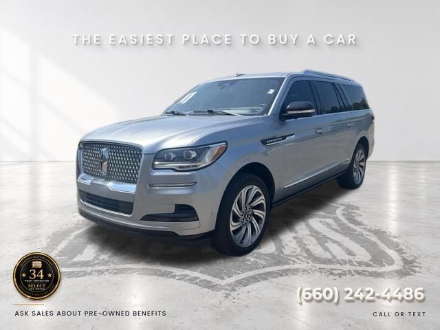 Used 2023 Lincoln Navigator L Reserve AWD/4WD image 1