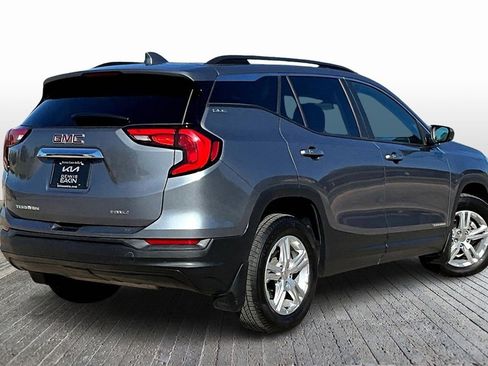 Used 2021 GMC Terrain SLE w/ Driver Convenience Package image 2