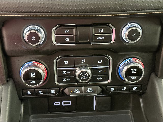 Used 2024 GMC Yukon AT4 AWD/4WD image 14