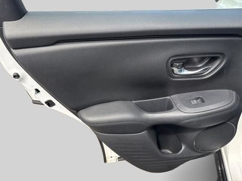 Certified 2024 Honda HR-V LX image 16