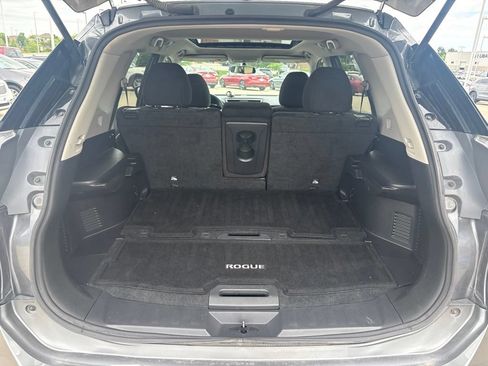 Used 2016 Nissan Rogue SV w/ SV Moonroof Package AWD/4WD image 40