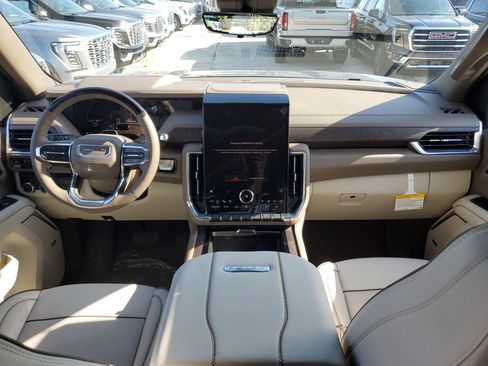 New 2026 GMC Yukon Denali w/ Denali Reserve Package AWD/4WD image 12