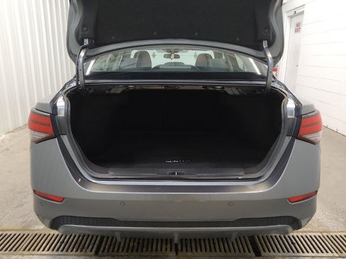 Used 2023 Nissan Sentra SV FWD image 29
