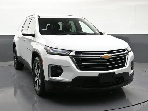 Certified 2023 Chevrolet Traverse LT w/ LT Premium Package AWD/4WD image 7
