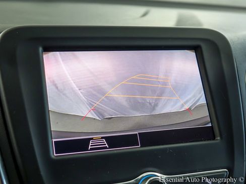 Used 2023 Chevrolet Equinox LT image 15