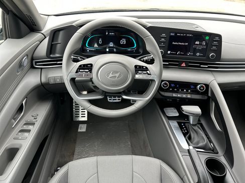 New 2026 Hyundai Elantra Sport FWD image 16