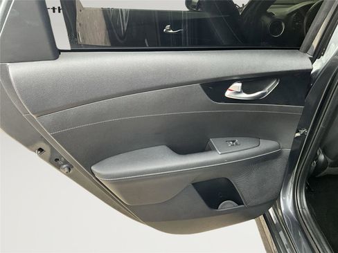 Used 2022 Kia Forte GT-Line FWD image 8
