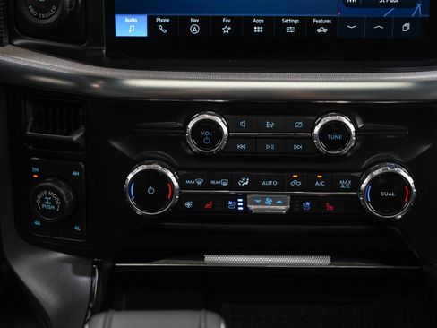 Used 2024 Ford F150 Lariat w/ Equipment Group 502A High AWD/4WD image 19