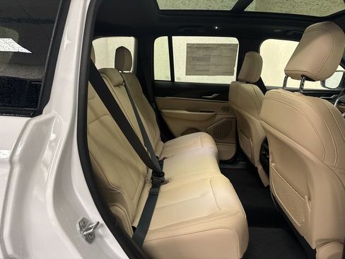 New 2026 Jeep Grand Cherokee Limited AWD/4WD image 43