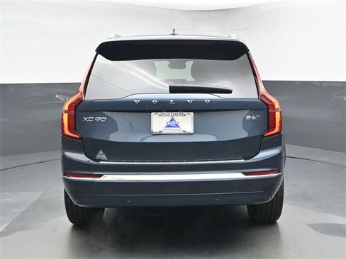 New 2026 Volvo XC90 B6 Plus w/ Protection Package Premier image 7