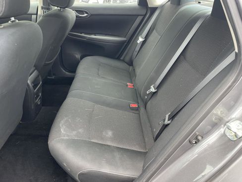 Used 2019 Nissan Sentra S image 6
