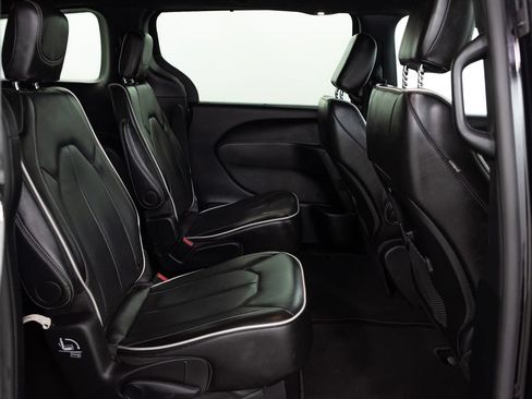 Used 2026 Chrysler Pacifica Limited w/ S Appearance Package FWD image 22