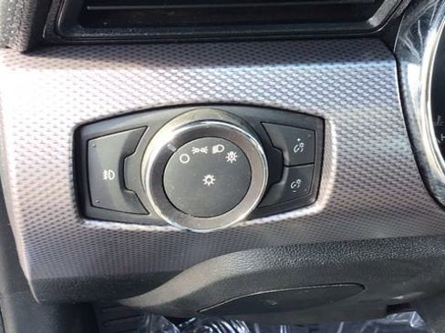 Certified 2017 Ford Mustang Coupe image 13