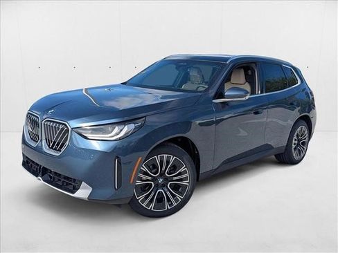 Used 2025 BMW X3 xDrive30i w/ Premium Package image 1