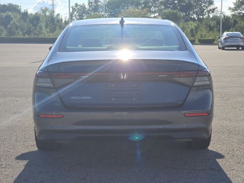 Used 2025 Honda Accord SE image 12