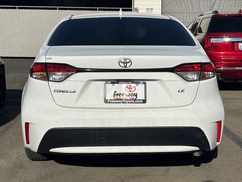 Used 2021 Toyota Corolla LE FWD image 7