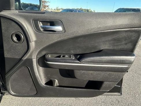 Used 2021 Dodge Charger SXT w/ Leather Interior Group image 18