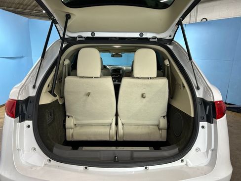Used 2019 Lincoln MKT AWD image 40