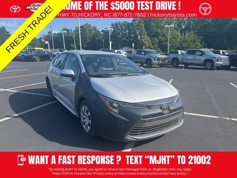 Used 2023 Toyota Corolla LE FWD image 1