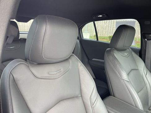 Used 2023 Cadillac XT4 Premium Luxury image 39