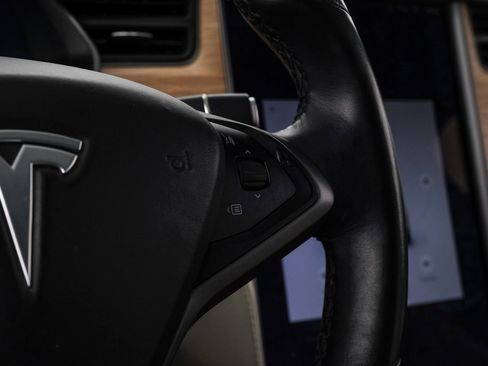 Used 2020 Tesla Model X Long Range image 25