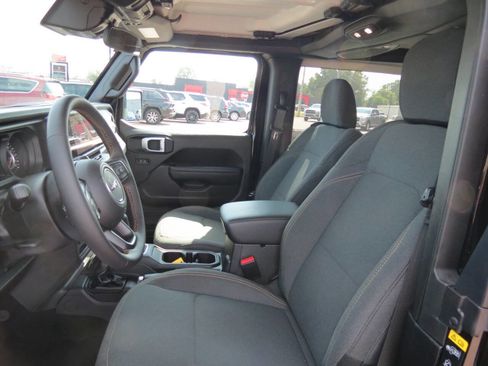 Used 2024 Jeep Wrangler Sport image 10