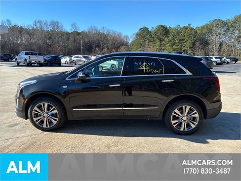 Used 2025 Cadillac XT5 Premium Luxury image 11