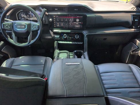Used 2024 GMC Sierra 2500 AT4X AWD/4WD image 30