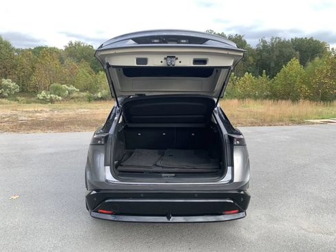 Used 2023 Nissan Ariya AWD image 9