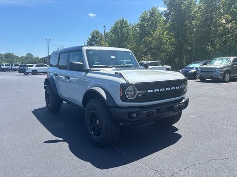 New 2026 Ford Bronco Big Bend w/ Black Diamond Package AWD/4WD image 3