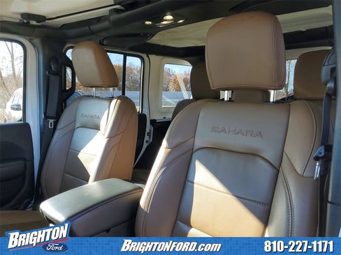 Used 2021 Jeep Wrangler Unlimited Sahara image 10