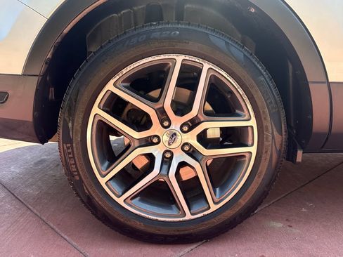 Used 2018 Ford Explorer Sport AWD/4WD image 35