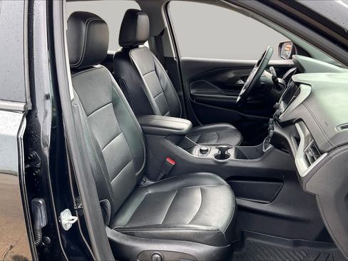 Used 2023 GMC Terrain SLT FWD image 14