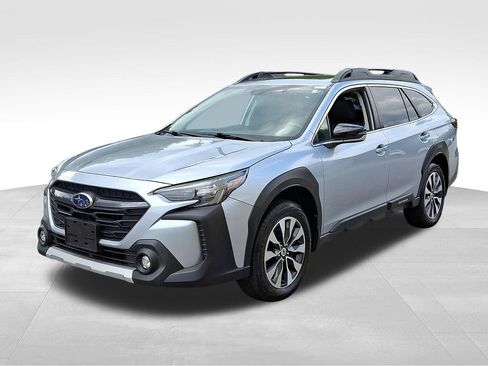 Used 2024 Subaru Outback Limited AWD/4WD image 3