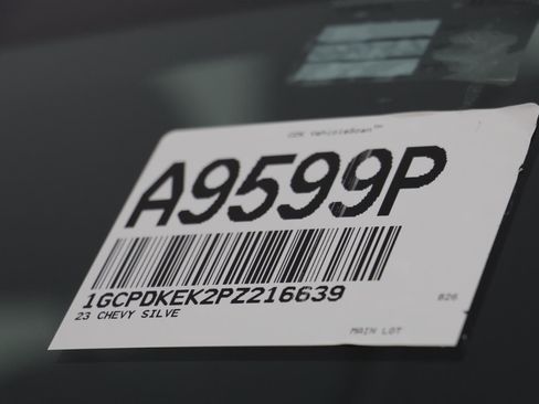 Used 2023 Chevrolet Silverado 1500 LT image 23