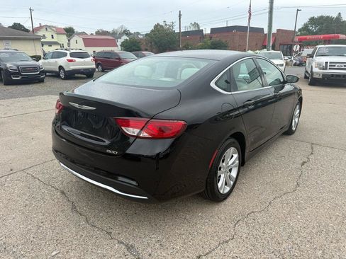 Used 2015 Chrysler 200 Limited FWD image 14
