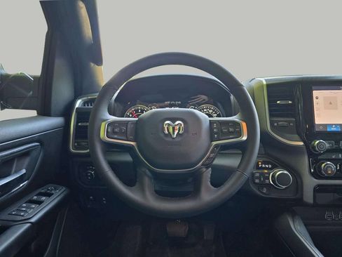 Used 2025 RAM 1500 Big Horn AWD/4WD image 9
