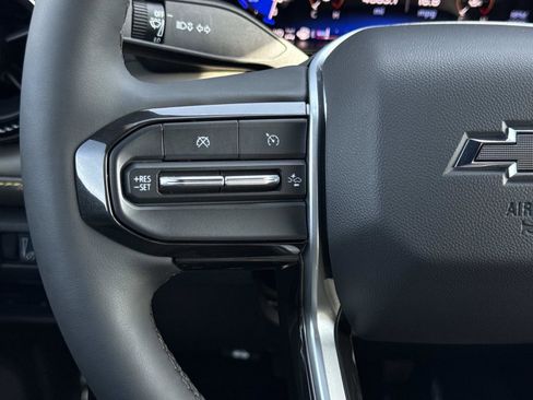 Used 2023 Chevrolet Colorado ZR2 w/ ZR2 Convenience Package III image 9