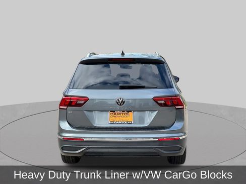 Used 2024 Volkswagen Tiguan SE w/ Panoramic Sunroof Package FWD image 4